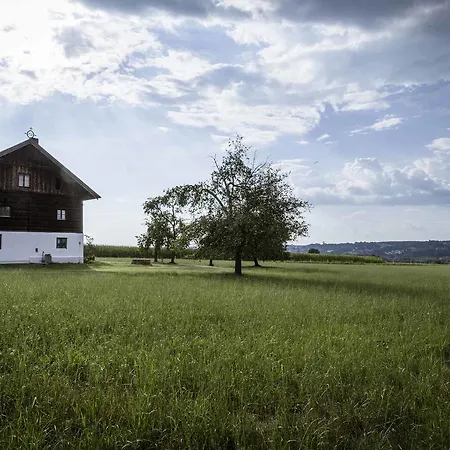 Holzen Ferienhaus *